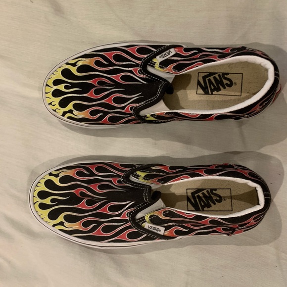 Vans flames slip ons size 8.5woman / 7men - Picture 5 of 6